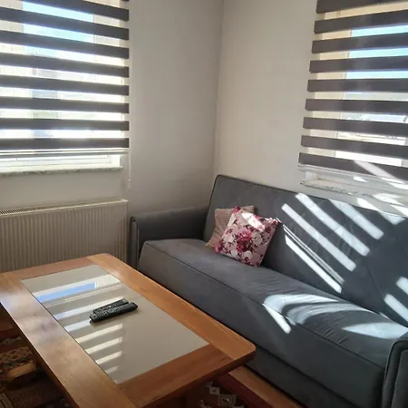 Apartmani, Prenociste Ana Apartman *