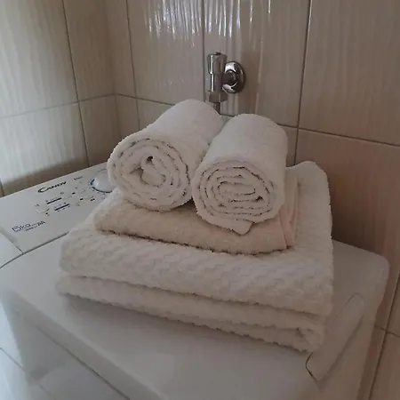 Apartmani, Prenociste Ana Apartman