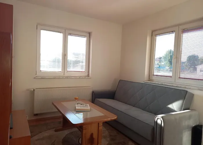 Apartman Apartmani, Prenociste Ana *